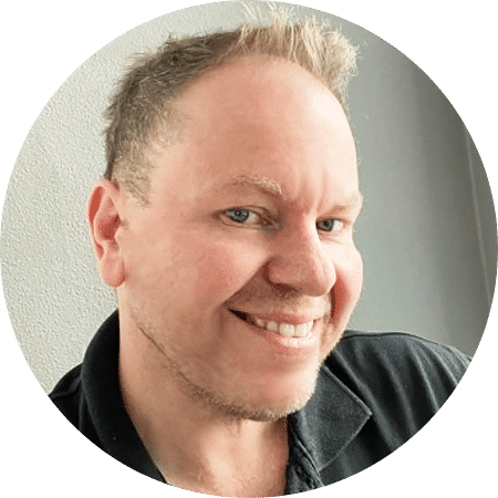 Eyal Oster portrait image